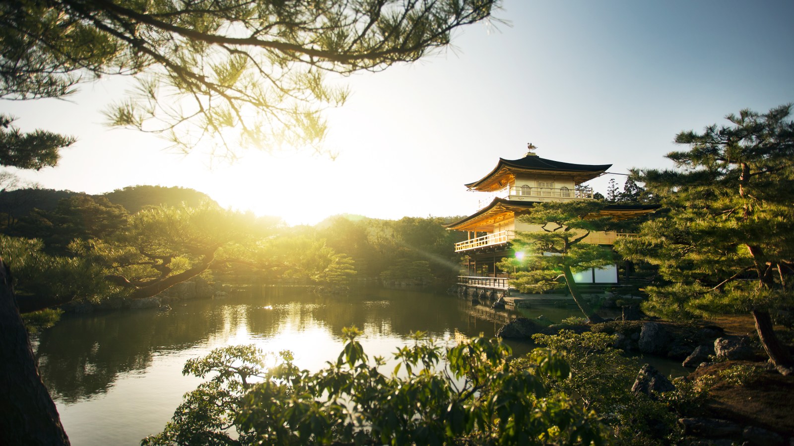 Lakeside Temple at Sunrise 4K Wallpaper — Nature wallpaper