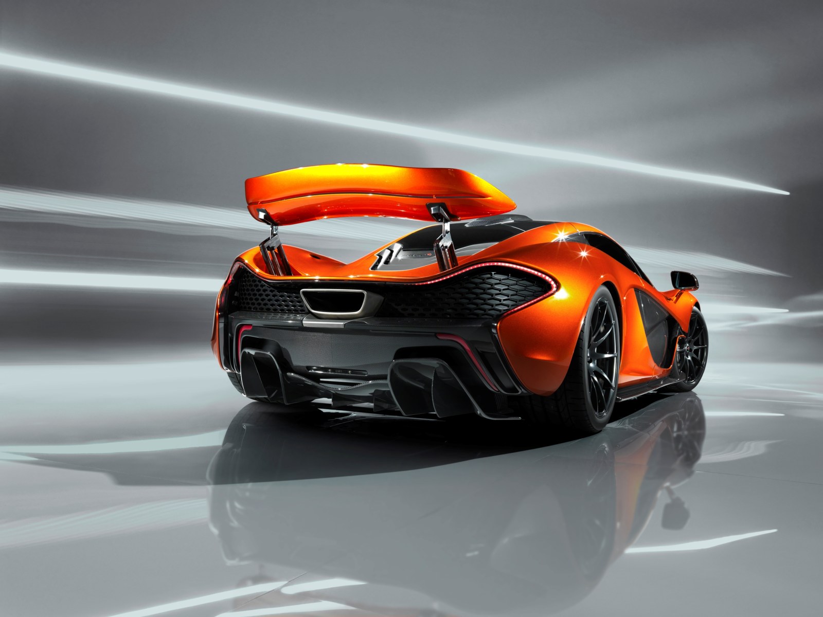 Mclaren P1 Rear View Wallpaper — Cars wallpaper