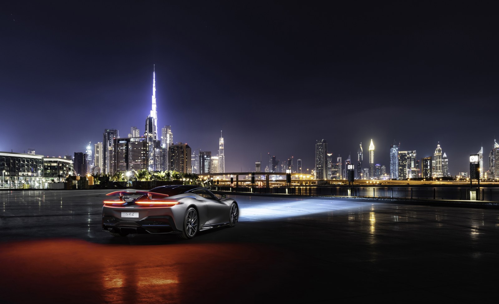 Pininfarina Battista Dubai Cityscape Night 2019 Wallpaper — Cars wallpaper