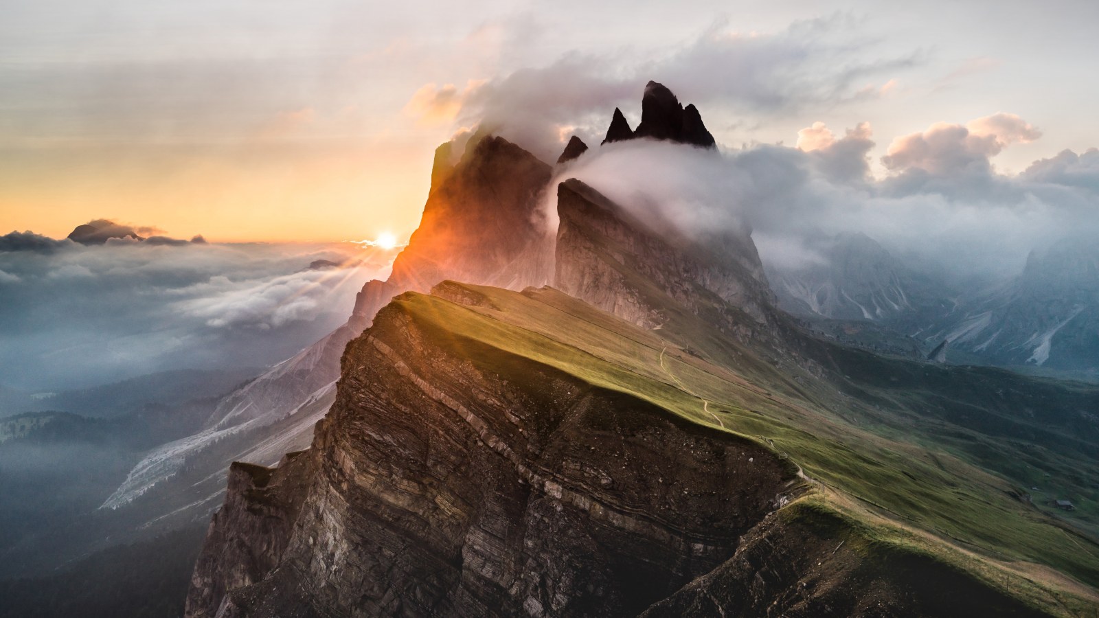 Mountains and Clouds in Beige Light — Sunsets & Sunrises wallpaper
