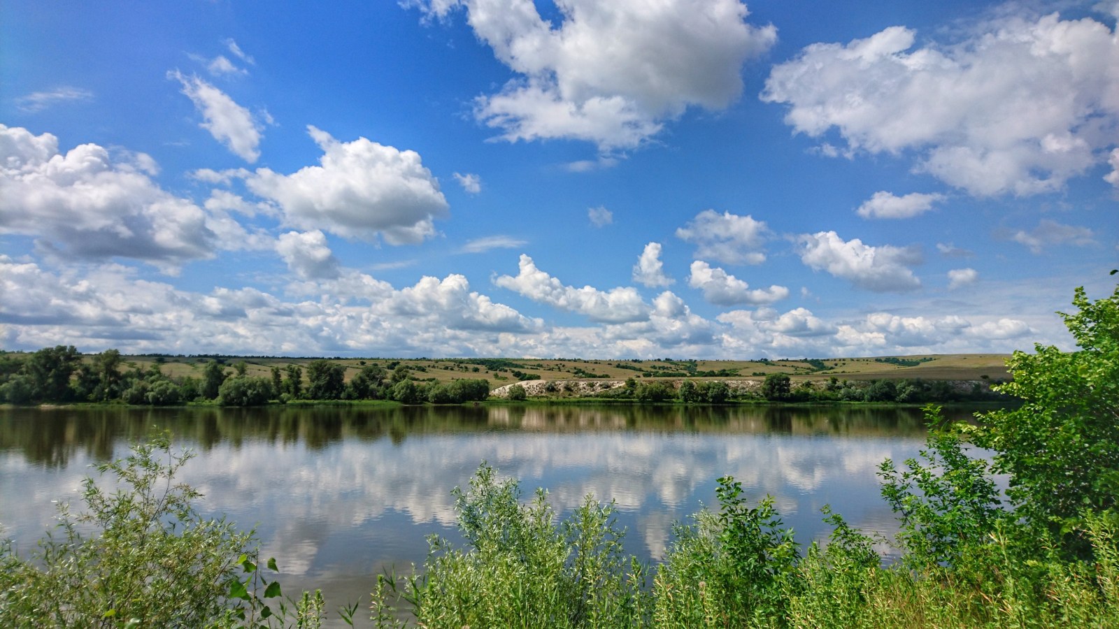 River and Cloud Reflections — Nature wallpaper
