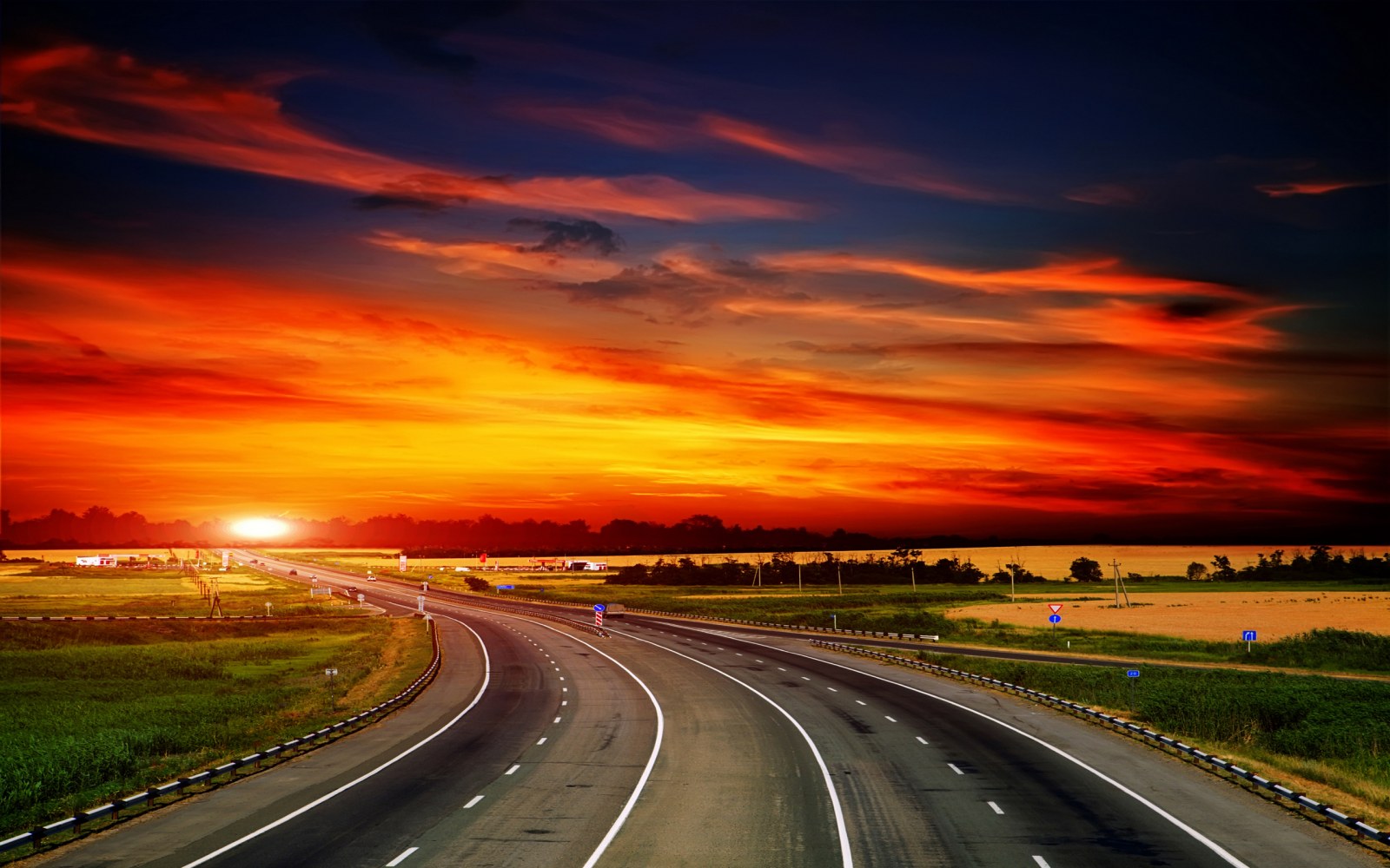 Highway Sunset Landscape Wallpaper — Nature wallpaper