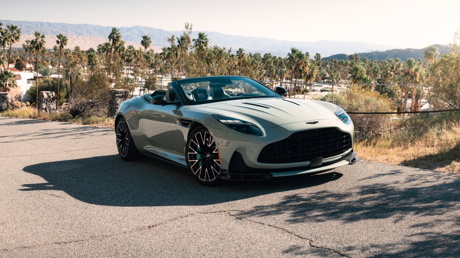 Aston Martin Db Volante Car — Cars wallpaper