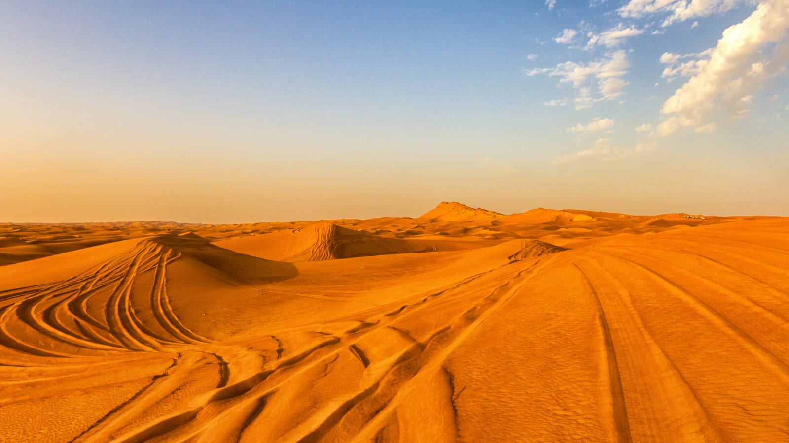 Orange Desert Dunes 4K Wallpaper — Nature wallpaper