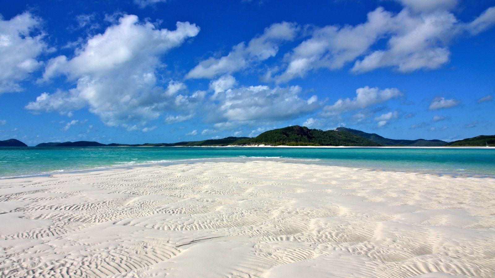 Tropical Sandbar and Blue Sky 4K Wallpaper — Nature wallpaper