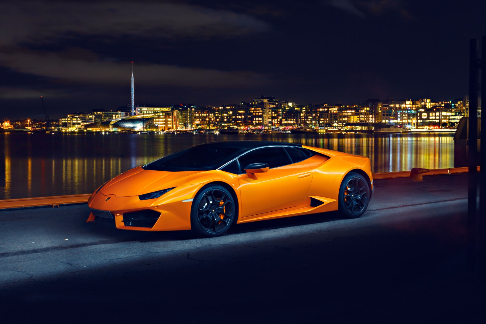 Lamborghini Huracan Port Yellow Wallpaper — Cars wallpaper