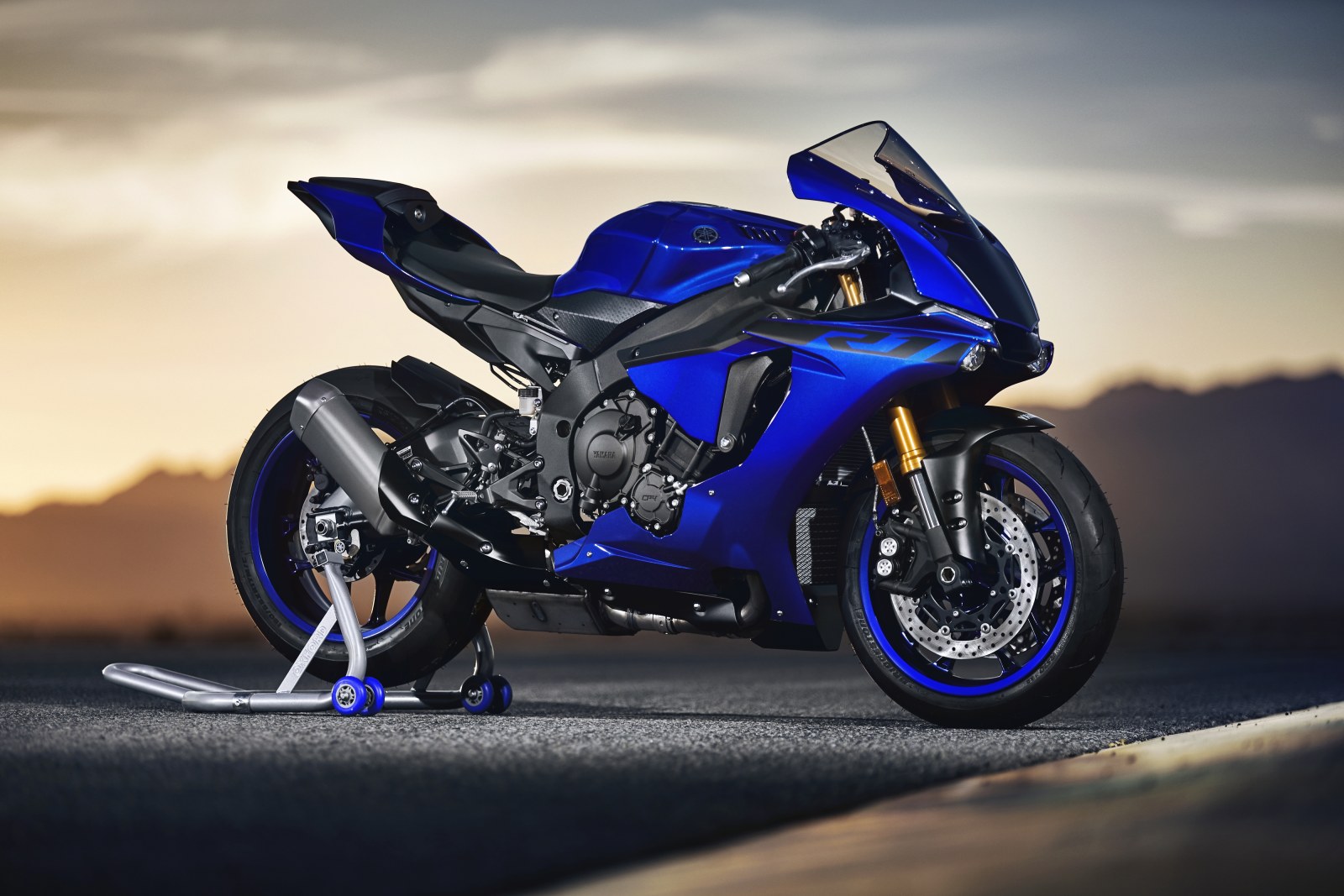 Yamaha Yzf R1 2018 Wallpaper — Cars wallpaper