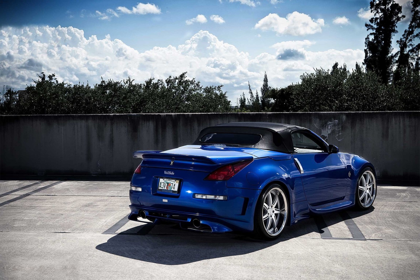Blue Sports Convertible Wallpaper — Cars wallpaper