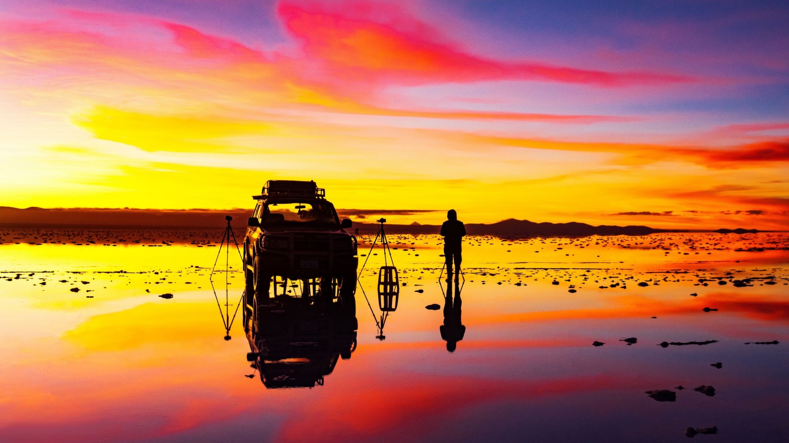 Car in Warm Yellow Light — Sunsets & Sunrises wallpaper