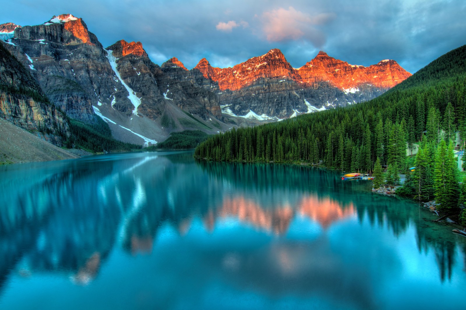 Sunrise Lake with Mountains — Mountains wallpaper