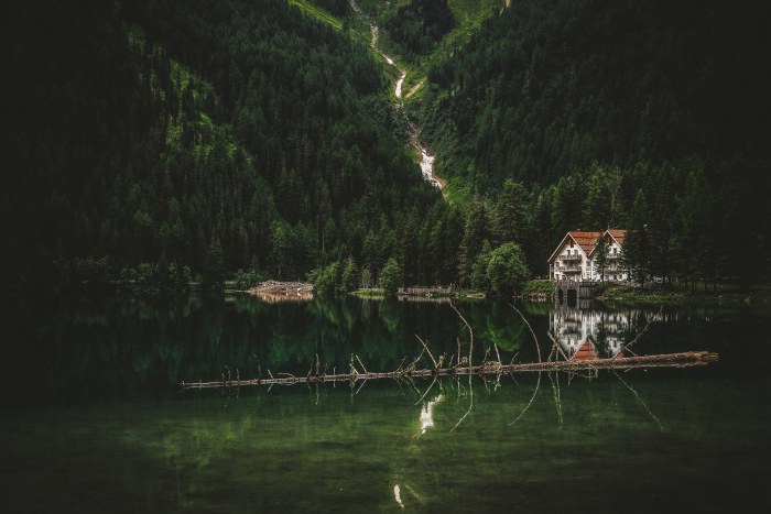 Lake Scene — Nature wallpaper