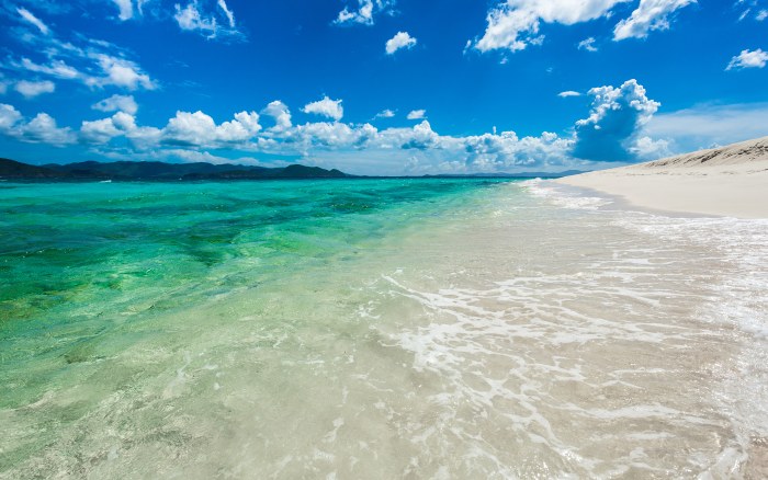 White Sand and Turquoise Shore Wallpaper — Nature wallpaper