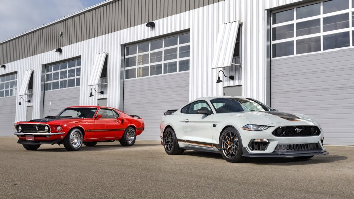 Red and White Mustangs at a Garage — Cars wallpaper