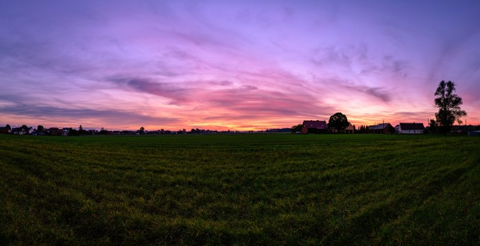 Vivid Sky in Pink Tones — Sunsets & Sunrises wallpaper