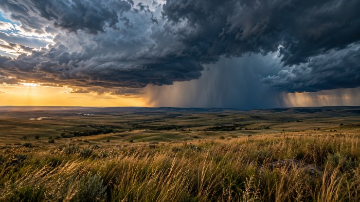 Storm Over Open Plains 4K Wallpaper — Nature wallpaper