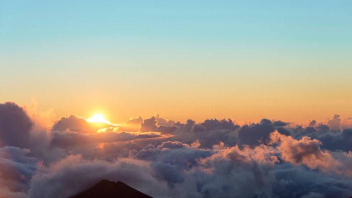 Sunrise Clouds Desktop Background — Sunsets & Sunrises wallpaper