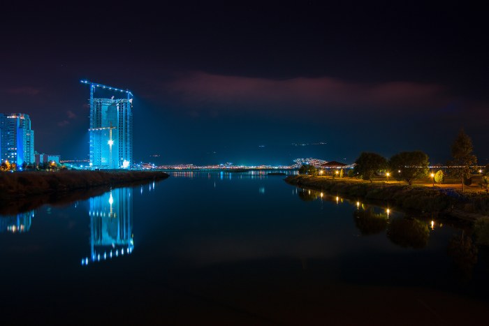 Zmir Icityscape Night Reflections Neon Wallpaper — City wallpaper