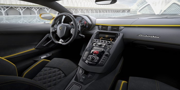 Lamborghini Aventador S Interior 2017 Wallpaper — Cars wallpaper
