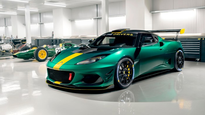 Green Lotus in a Racing Garage — Cars wallpaper
