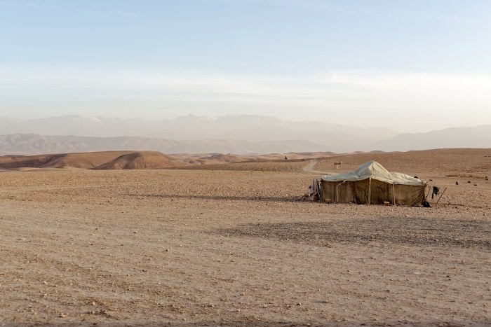 Lone Tent in the Agafay Desert — Desert wallpaper