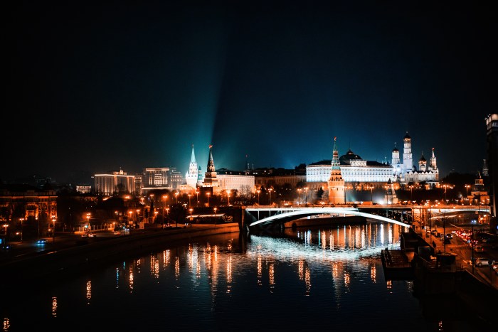 City Night Lights OLED 4K Wallpaper — OLED & AMOLED wallpaper