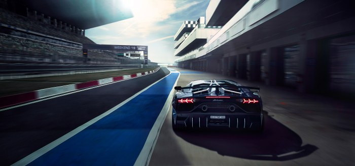 Lamborghini Aventador Svj Race Track Wallpaper — Cars wallpaper