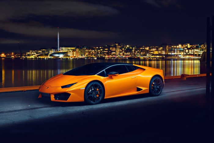 Lamborghini Huracan Port Yellow Wallpaper — Cars wallpaper