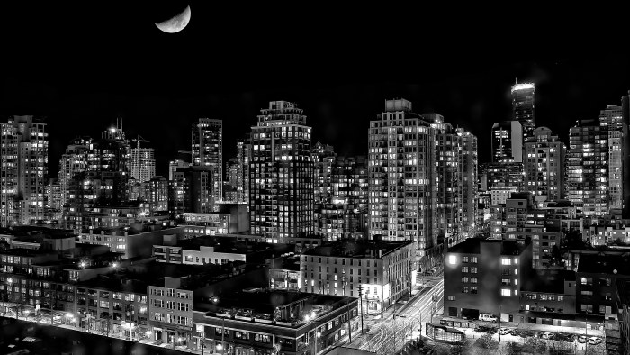 Black and White Skyline with Crescent Moon 4K Wallpaper — City wallpaper