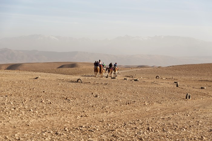Travelers on the Agafay Desert Plain — Desert wallpaper