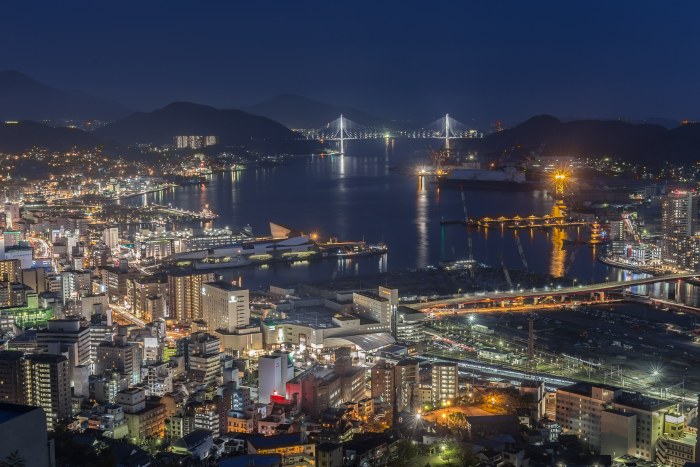 River and Cityscape in Navy Light — City wallpaper