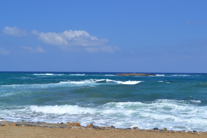 Waves on a Cretan Beach — Ocean & Beach wallpaper