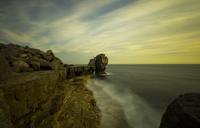 Rock Formation at Dusk — Ocean & Beach wallpaper